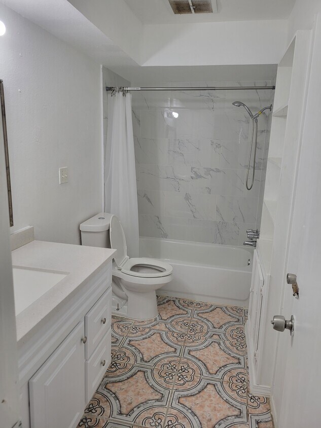 Photo - 8200 Broadway St (Houston, TX)