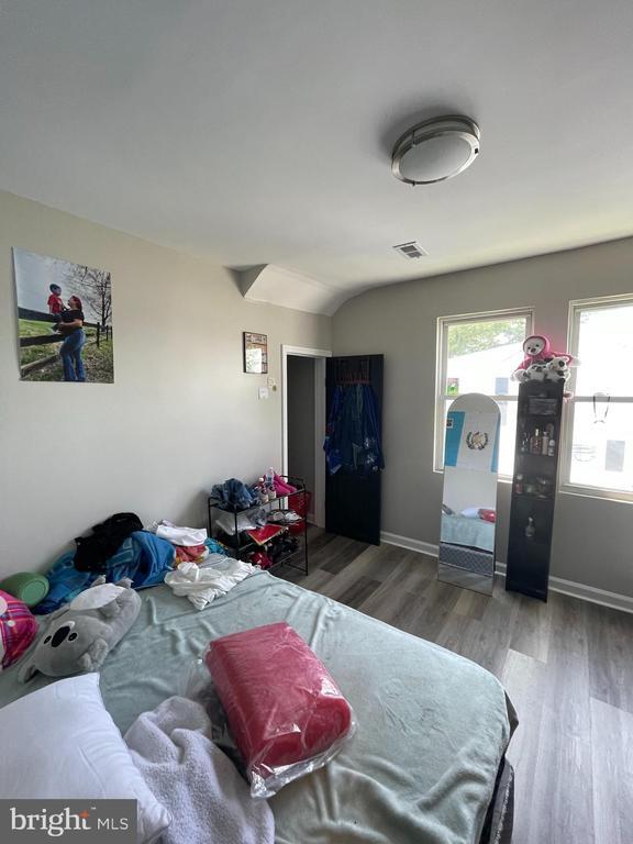 Photo - 105 Williams Ave