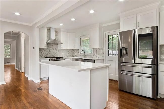 Photo - Room in House on Patricia Dr