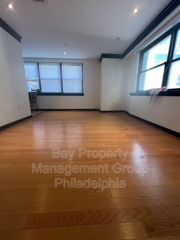 Photo - 37 S 20th St Unit Apt 1 AMEZZ