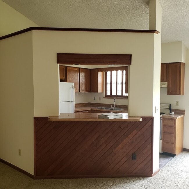 Photo - 2658B San Francisco Blvd Unit B