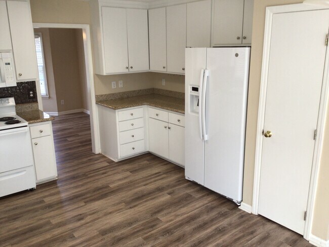 Photo - 1 Rosebank Ct