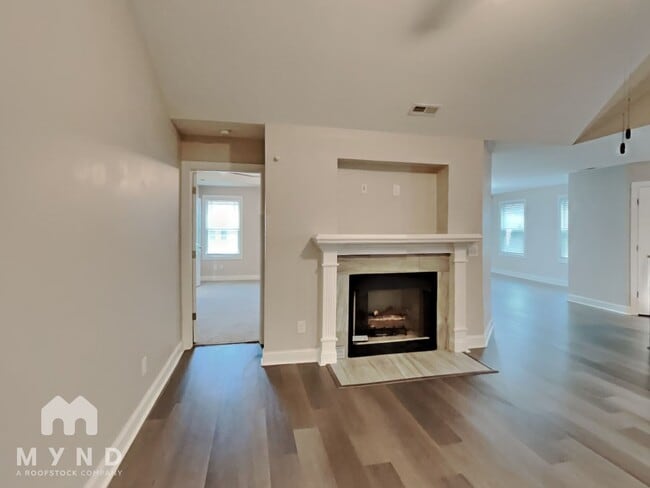 Photo - 1029 Airedale Trail