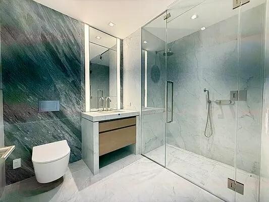 Photo - 555 W 22nd St Unidad 11FE