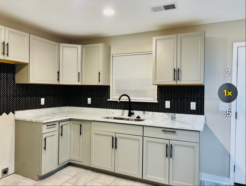 Photo - 830 David St