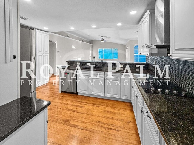 Photo - 326 SW 29th St