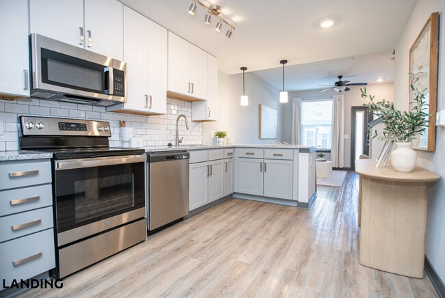 Photo - 8511 Myslak Wy Unidad 8501-302