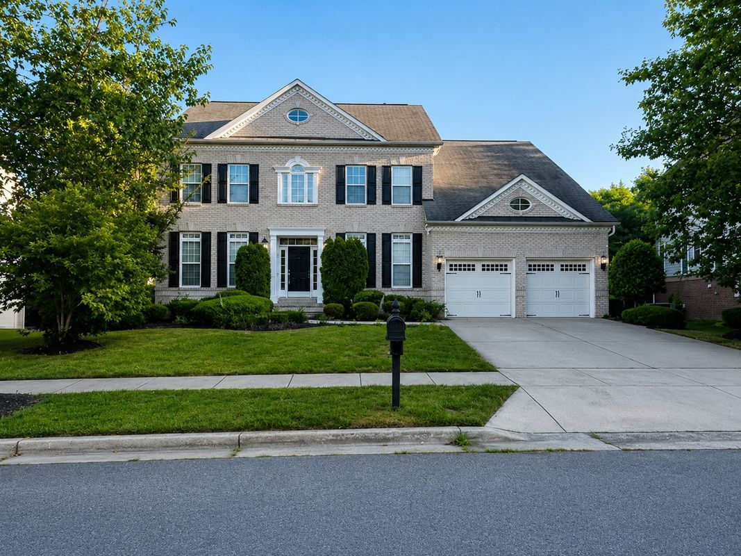 Photo - 15436 Symondsbury Way