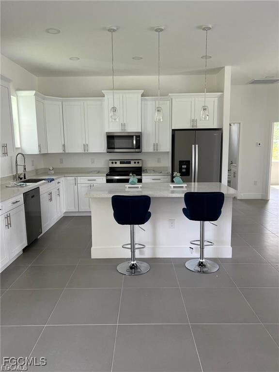 Photo - 744 Clancy St E