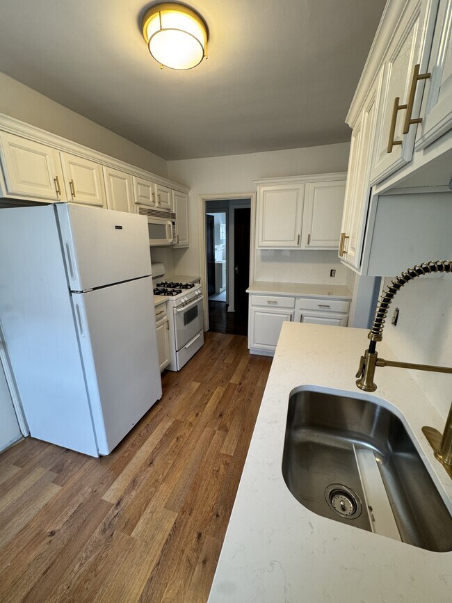 Photo - 4017 DuPont Ave S Unit Lower