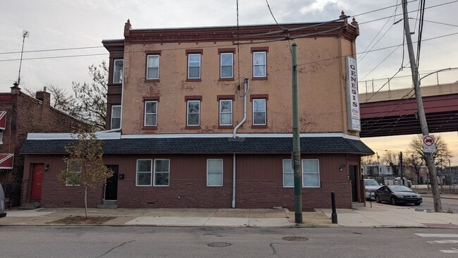 Building Photo - 4421 Wayne Ave Unit 1A