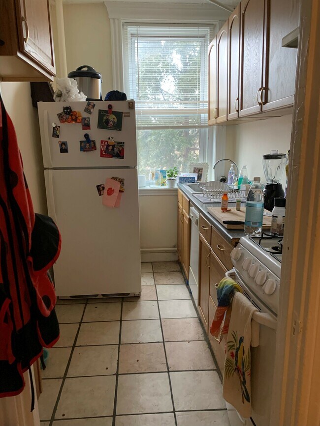Photo - 352 Riverway Unit 4