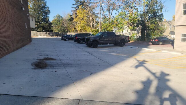 Photo - 4400-4408 Pearl Rd