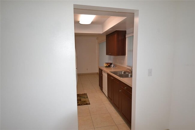 Photo - 2357 White Oak Cir