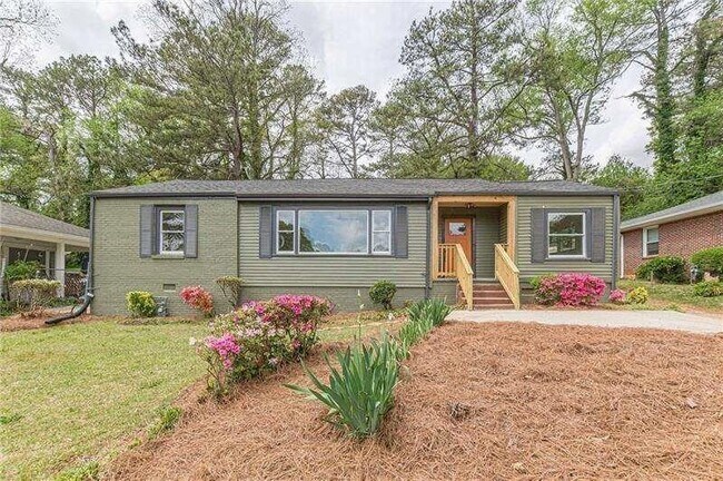 Photo - 525 Rosemont Dr