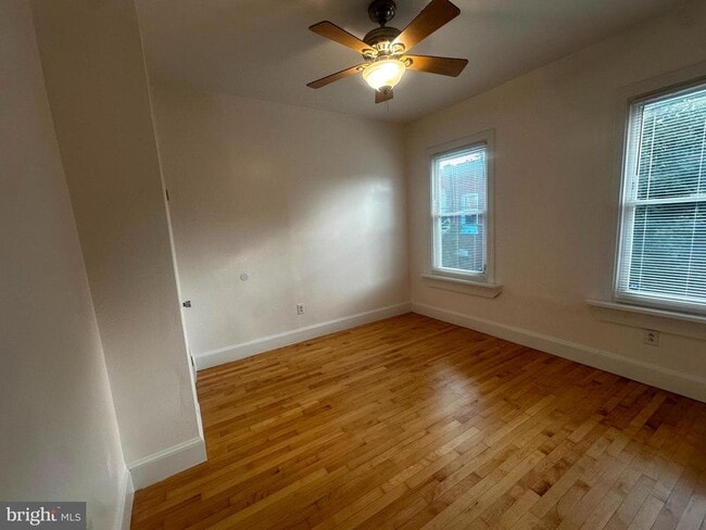 Photo - 315 N Holly St