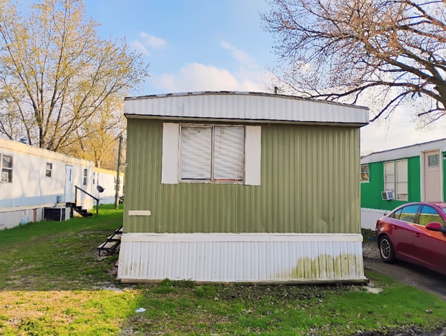 Building Photo - 40 Mahoning Ave