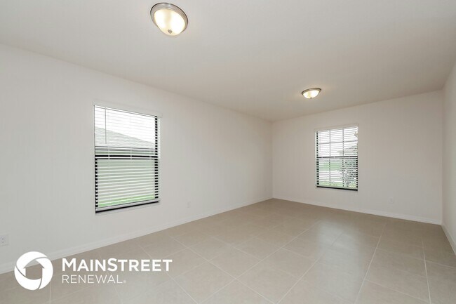 Photo - 1463 Swan Lake Cir