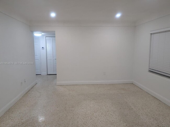 Photo - 2355 NW 9th St