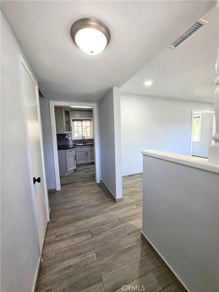 Photo - 221 E Maple St