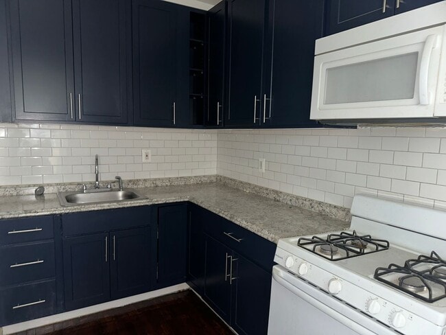 Photo - Beautifully Renovated Home! Corner House! ...