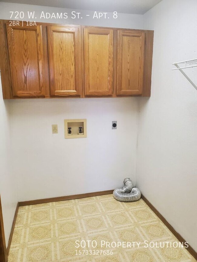 Photo - 720 W Adams St Unidad Apt. 8