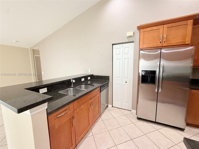 Photo - 1530 Canary Island Dr