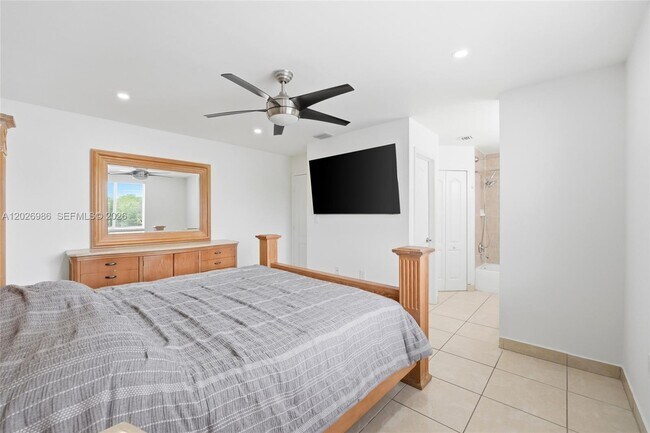 Photo - Northwest 192nd Terrace, Hialeah, FL 33015 - 3 BR 2.5 BA single-family home