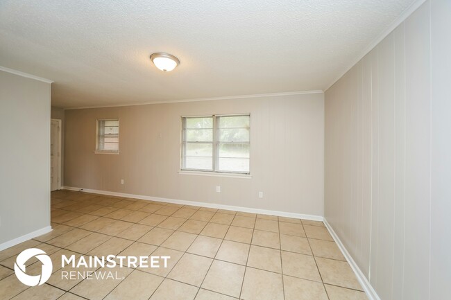 Photo - 4877 Brentdale Ave