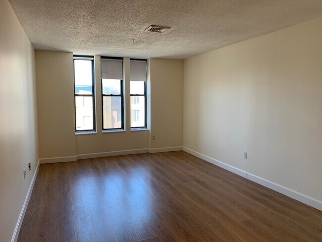 Photo - 1126 Boylston St Unit 402