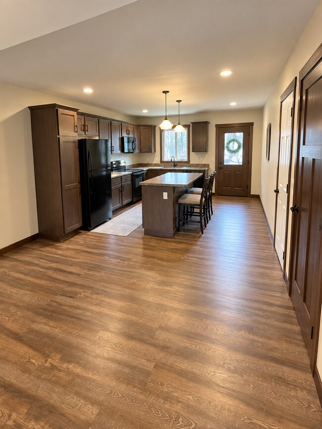 122-124 Hickory Lane