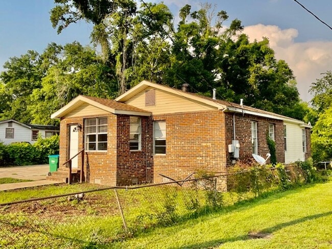 Gulfport 2 Bedroom - Gulfport 2 Bedroom House