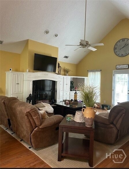 Photo - 111 Meadowlark Cir