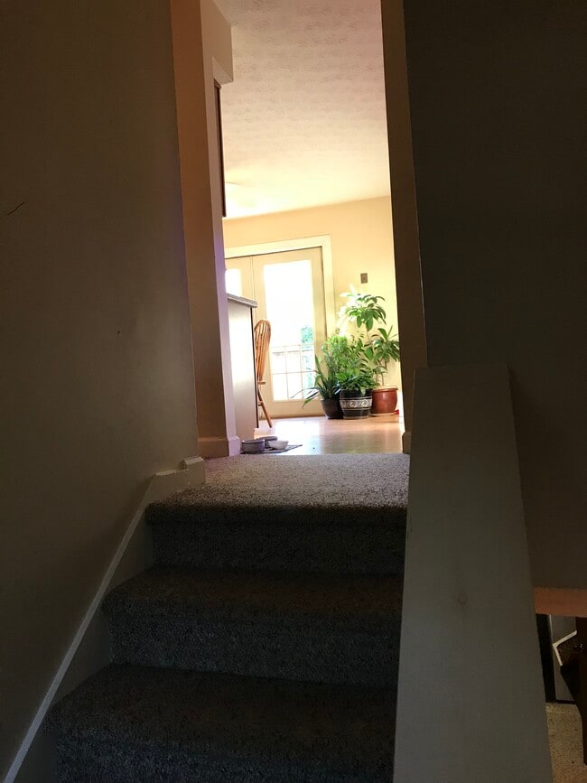 Photo - 100 Grenoble Rd
