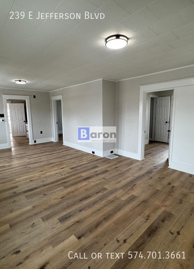 Building Photo - 239 E Jefferson Blvd