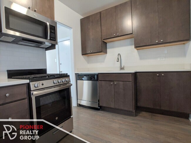 Photo - 2645 N Spaulding Ave Unidad 3E