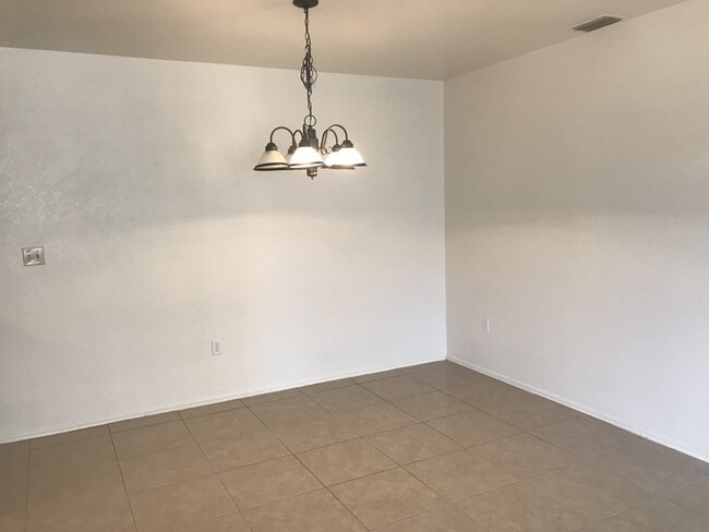 Photo - T3561 Unit B