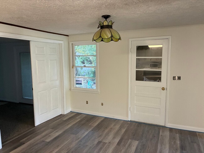 Photo - 904 Stanton Ave