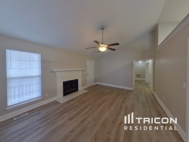 Photo - 1003 Cambridge Oaks Dr