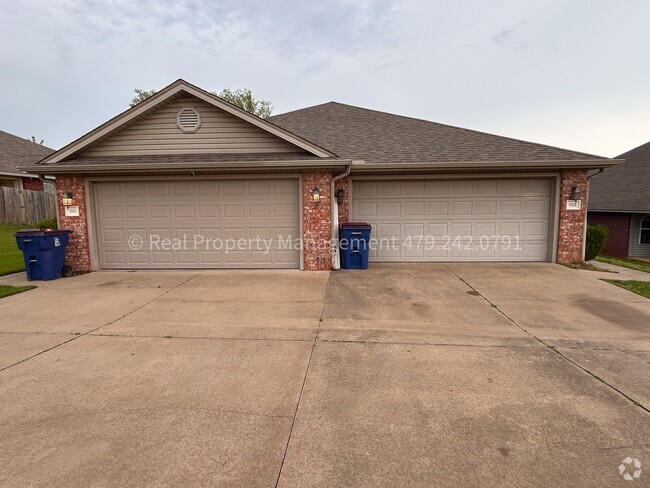 Building Photo - 1003 Trenton Dr Rental