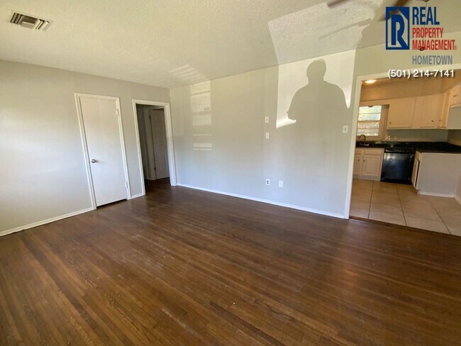 Photo - 1500 Hendrix Ave