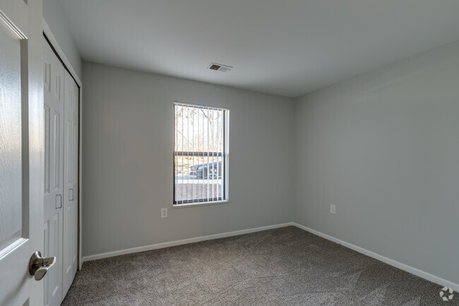 2BR, 1BA - 986SF