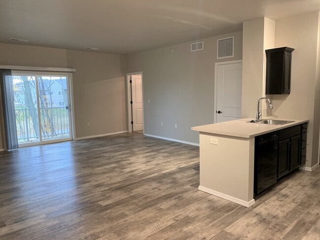 Photo - Mulliner Crossing