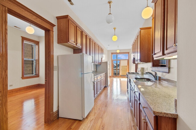 Photo - 1238 N Noble St Unit 3