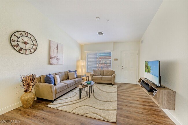 Building Photo - 26651 Rosewood Pointe Cir Unit 203 Rental