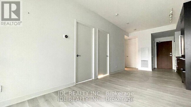 Photo - 90 Queens Wharf Rd Unité 310