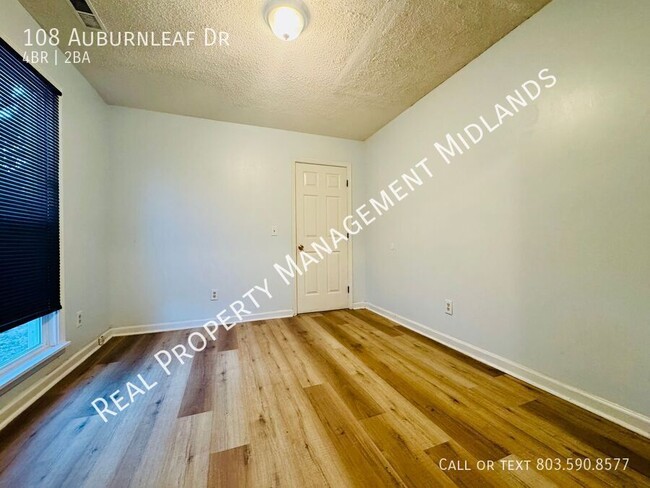 Photo - 108 Auburnleaf Dr