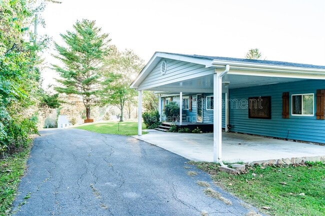 Photo - 1732 Dry Gap Pike