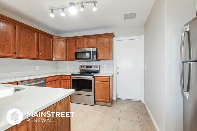 Photo - 8827 W Willowbrook Dr