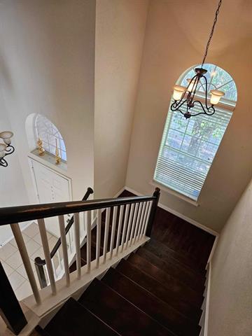 Photo - 611 Ashbrook Ct